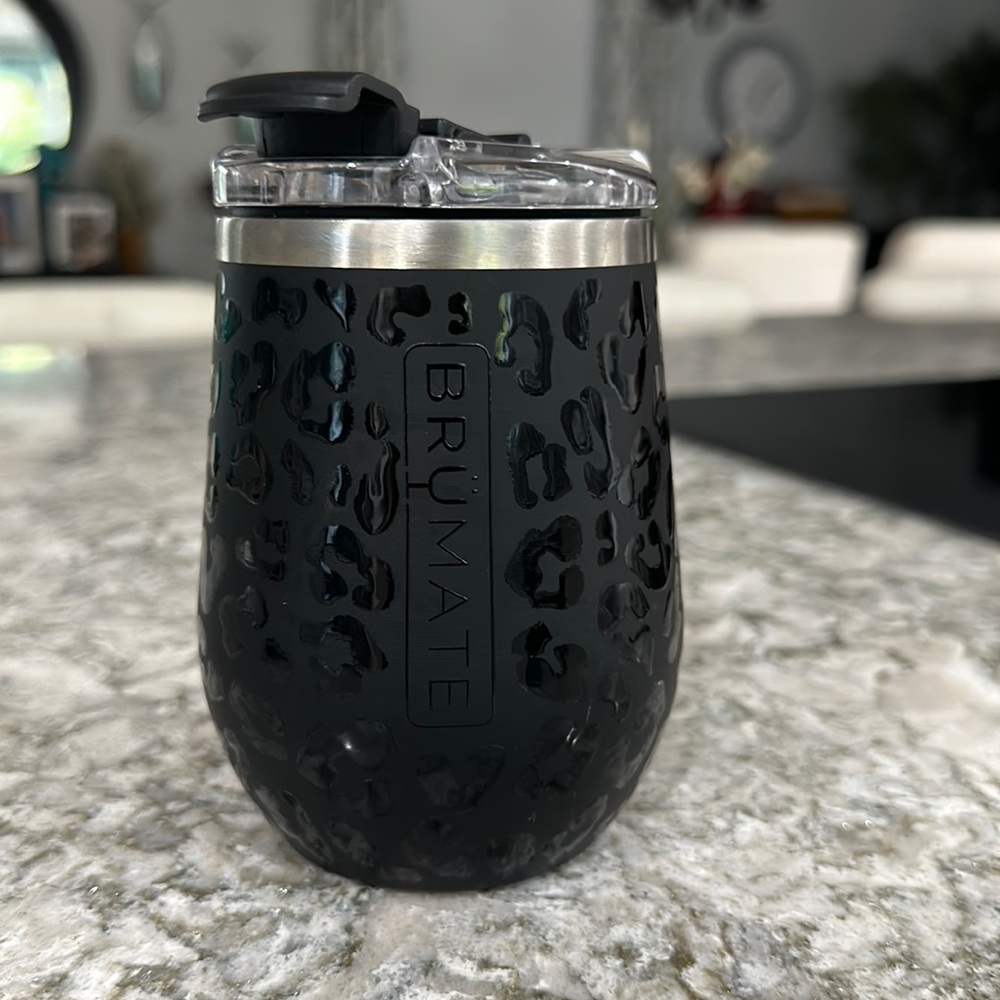 Brumate Onyx Leopard | 14oz Uncork'd XL